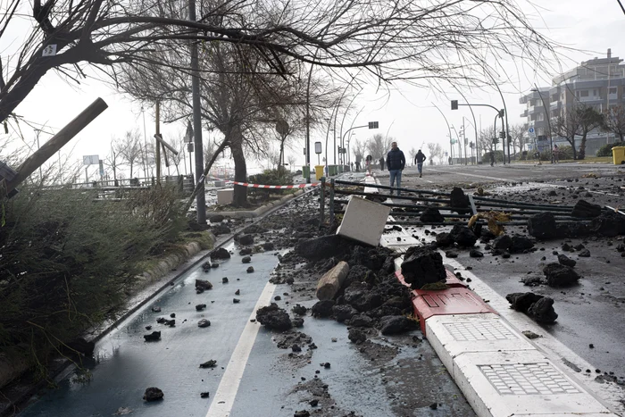 Așa arată străzile din sicilia după ciclon (Foto: Profimedia)