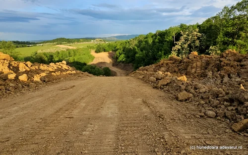 Autostrada cu tuneluri, în șantier, la Holdea Foto Daniel Guță ADEVĂRUL (119) jpg