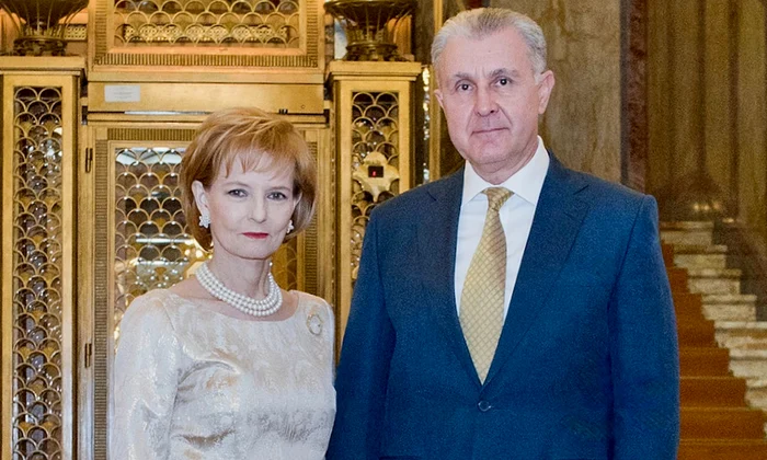 Majestatea sa Margareta si Principele Consort Palatul Regal Bucuresti jpeg