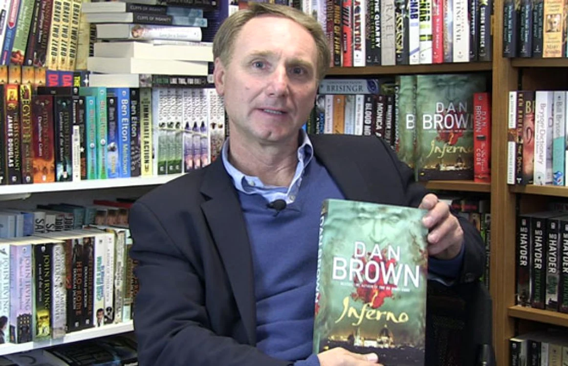 Dan Brown, autorul unor romane-cult: Codul lui Da Vinci şi Infernul