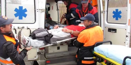 Bărbatul a fost transportat imediat la spital