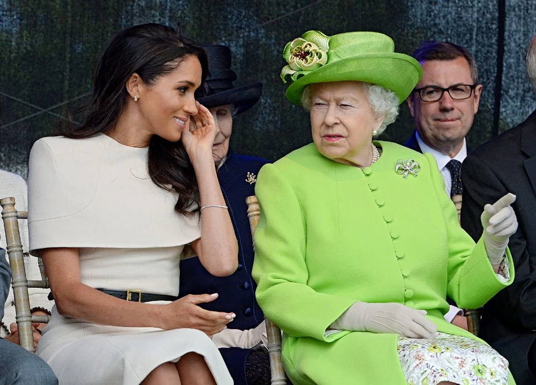 Regina Elisabeta le-a promis ducilor de Sussex că va investiga acuzațiile de rasismFoto: AFP