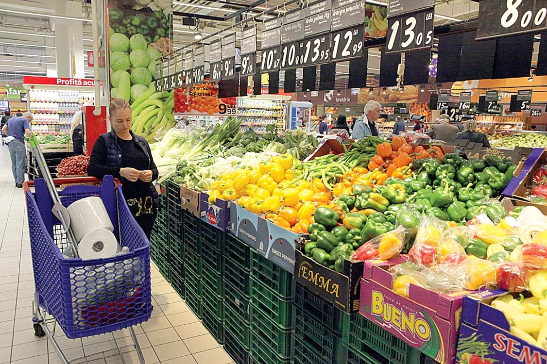 50% din legumele,  fructele, ouăle,  carnea, mierea, lactatele şi pâinea din supermarketuri vor fi produse în România