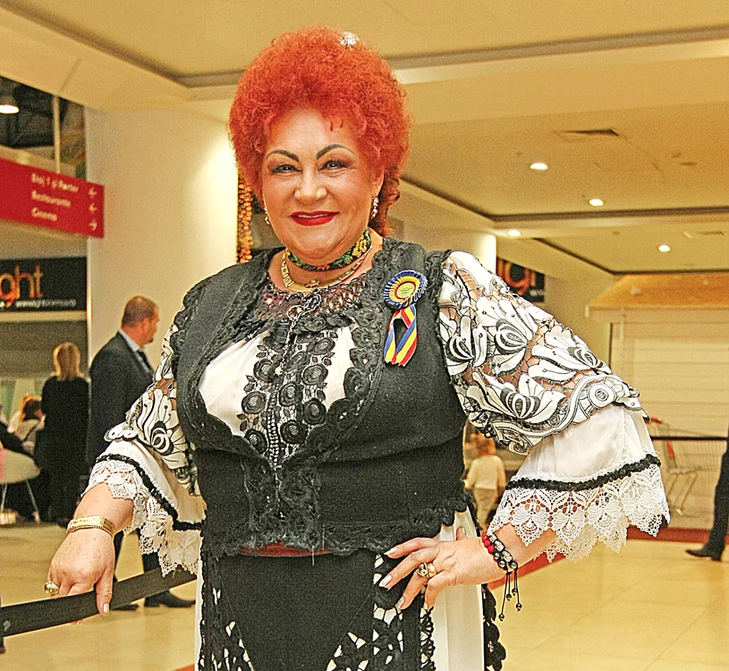 
    Elena a făcut  în zadar zeci  de tratamente  