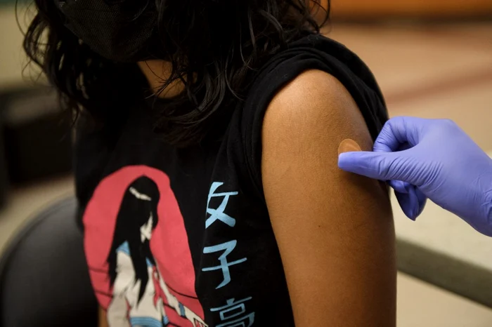 
    Pfizer şi Moderna fac studii pentru a vedea cum reacţionează copiii între 6 luni si 12 ani la vaccinfoto: AFP  