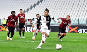 ronaldo penalty juve acmilan epa efe h 56147959 jpeg