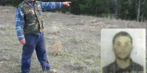 Constantin Alexe arată locul în care a fost găsit cadavrul lui Angel (foto medalion)