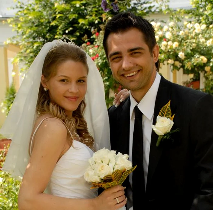 Mihai Gruia a filmat naşterea fetiţei sale