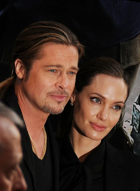 Archives   Brad Pitt et Angelina Jolie à l'avant premiere de "World War Z" à Paris jpeg