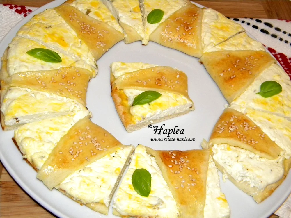 coronita cu branza dulce si sarata poza 8 jpeg