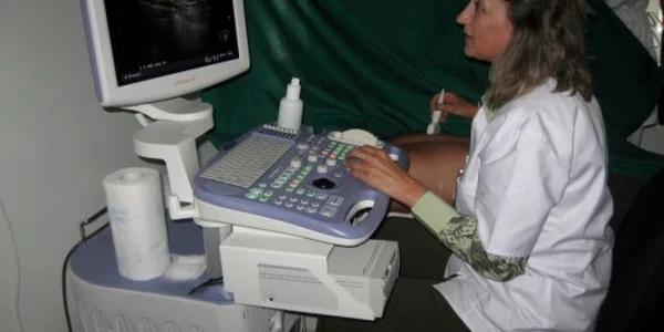 Mii de femei au beneficiat până acum de controale gratuite în cadrul campaniei