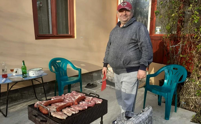 
    Poneii au fost scoşi deja la păscut  Foto: Andreea Dancu  