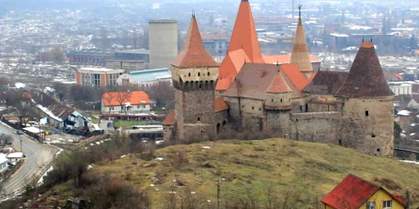 castelul corvinilor