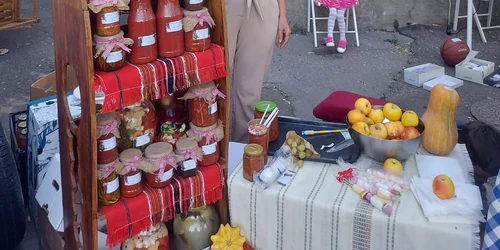 legumele magice ale veronicai gogot la bazar de cotroceni   foto arhiva personala (1) jpeg