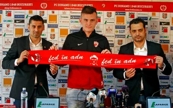 Andrei Marc (centru), alături de Ionel Dănciulescu şi Mihai Teja FOTO fcdinamo.ro