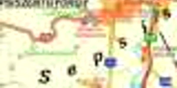 Denumirea în limba maghiară a municipiului Sf.Gheorghe, vopsită cu negru pe două plăcuţe