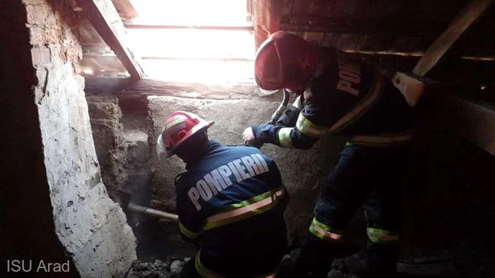 Incendiu la o școală din Arad FOTO ISU Arad