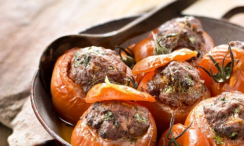 rosii umplute cu carne de vita jpeg