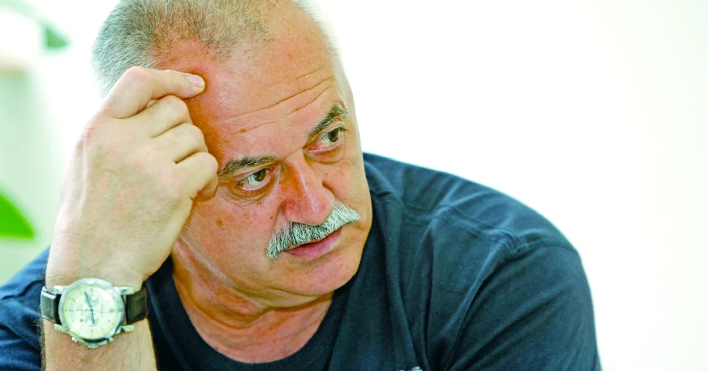 Copilăria lui Cezar Drăgăniţă a fost una mai puţin obişnuită: a fost crescut de o bunică, în timp ce părinţii săi erau condamnaţi la închisoare, pentru complot militar şi spionaj FOTO: EDUARD ENEA