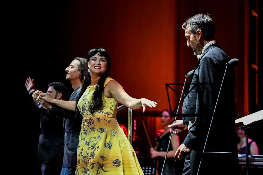 „Diva lui Putin”, interzisă la Cluj. Academia de Muzică s-a răzgândit cu privire la concertul Anna Netrebko