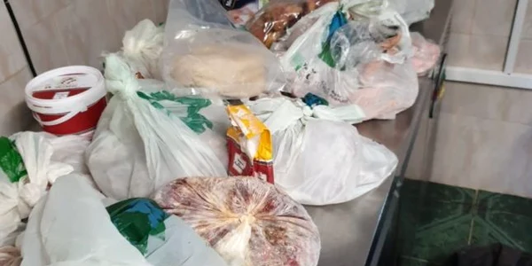 Imagini din centrele de carantină şi catering din Vâlcea după un control al inspectorilor OPC Foto anpc ro