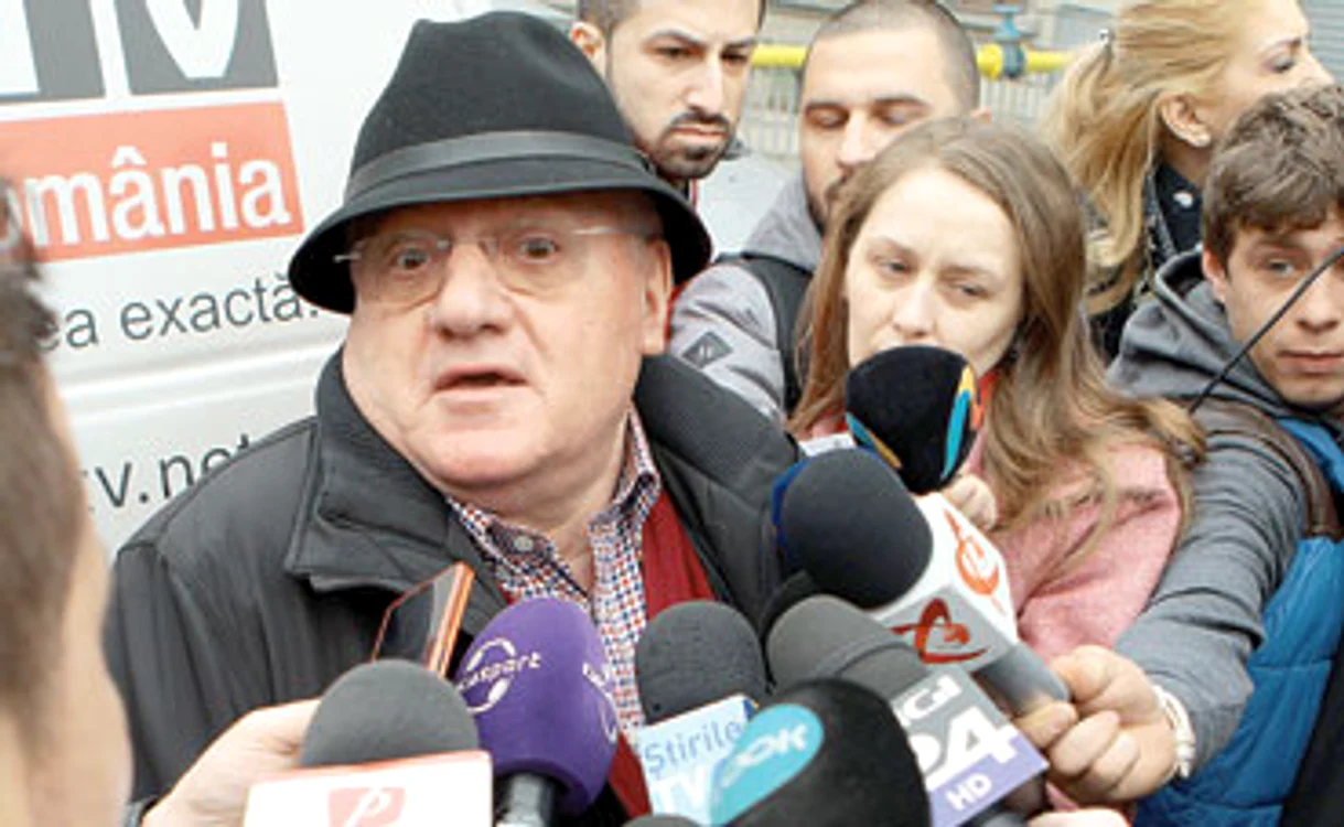 
    Fostul preşedinte LPF a fost chemat la sediul DIICOT în calitate de martorFoto: Eduard Enea  