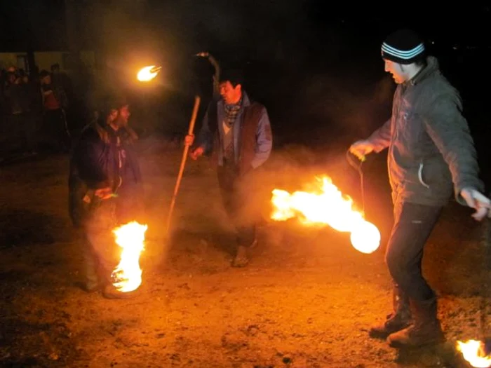 Roti in flacari la Vestem