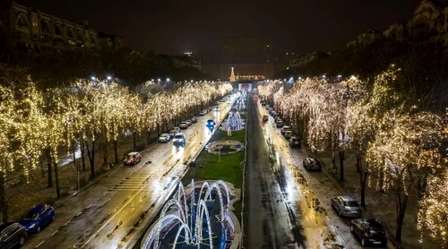 Lumini de Crăciun în București Foto Facebook CMIPB