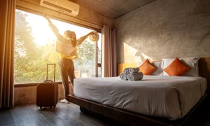 Cameră de hotel - bagaj FOTO Shutterstock 
