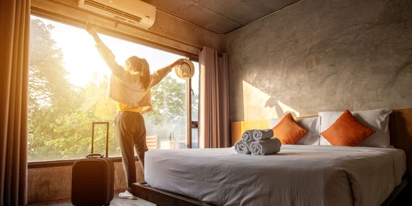 Cameră de hotel - bagaj FOTO Shutterstock 