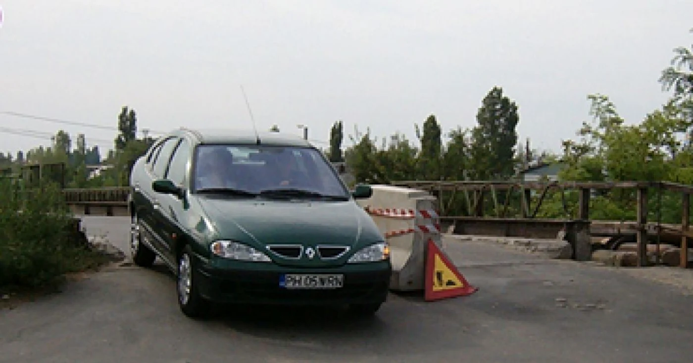 Ploieşti: Poliţiştii îi învaţă pe şoferi cum să folosească telefonul mobil