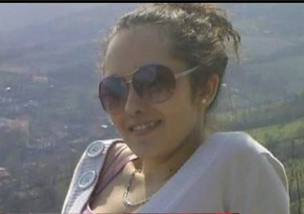
    Celia şi Iulia erau foarte apropiate, ca două surori (captură: Acasă TV)  