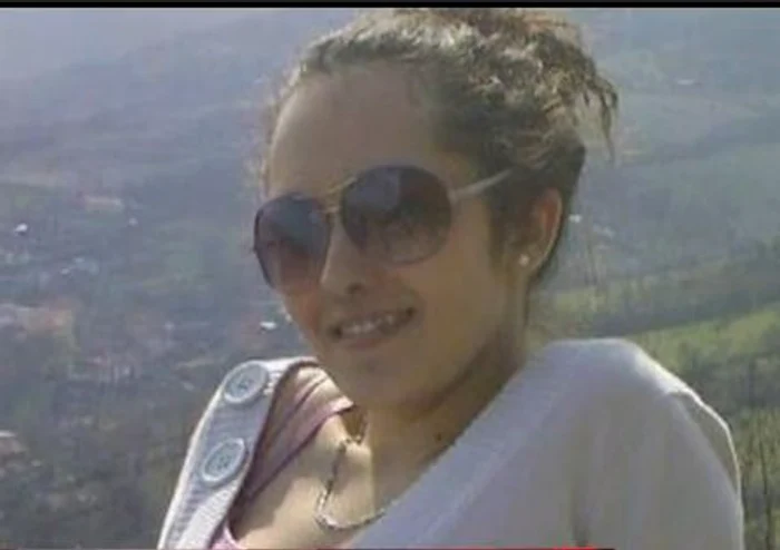 
    Celia şi Iulia erau foarte apropiate, ca două surori (captură: Acasă TV)  