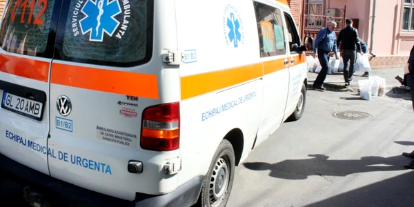 Daruri de la preoţi pentru oamenii aflaţi în dificultate FOTO Costiuc Petrică