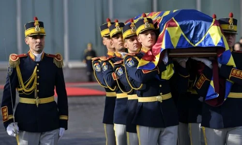 Gafă de proporţii în presa elveţiană  Regele Mihai, confundat cu tatăl său jpeg