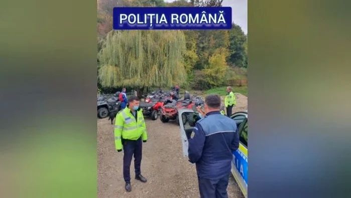 Tânără dată dispărută de familia speriată c-ar vrea să se sinucidă, căutată cu un câine de urmă. Mai mai mulţi posesori de ATW-uri şi un pădurar au plecat după ea