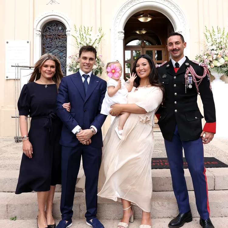 nasii Camille Gotlieb si Michael Ducruet cu Marie Ducruet si Louis Ducruet la botezul lui Victoire Ducruet, nepoata Printesei Stephanie de Monaco Instagram jpg