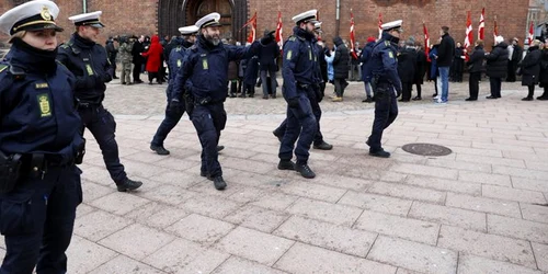 politie danemarca explozii ambasada israelului copenhaga FOTO X @yasarullah jpeg