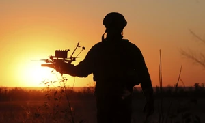 soldat ucrainean cu dronă  zaporojie FOTO EPA EFE jpg