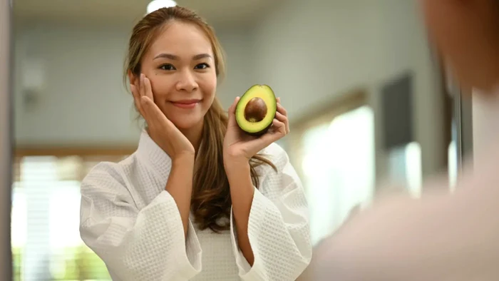 Aceste 5 alimente te pot face să arăți mai tânăr cu până la 10 ani.