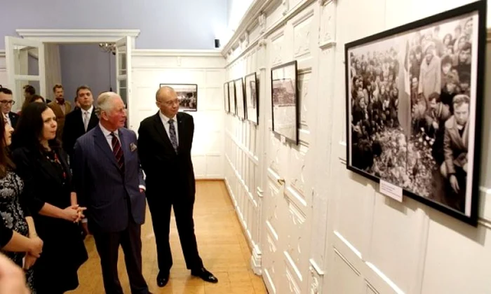 Expoziţie dedicată Revoluţiei Române, deschisă de Prinţul de Wales la sediul ICR Londra jpeg