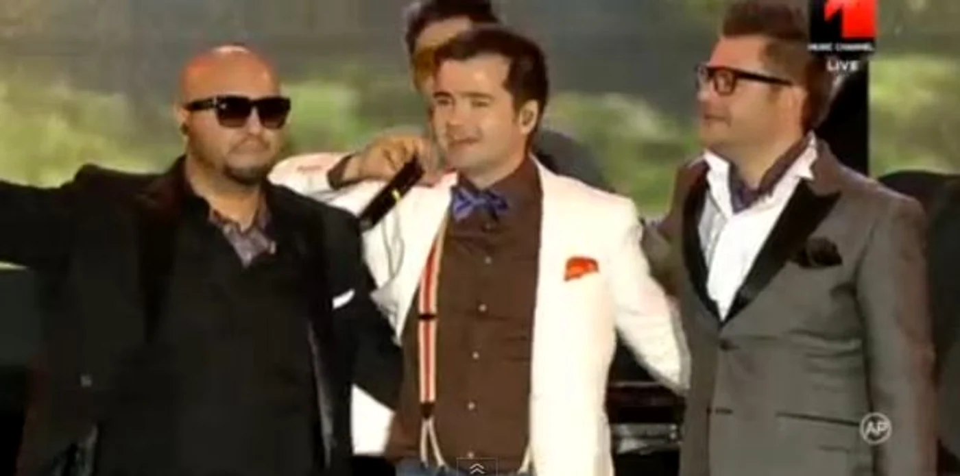 
    3rei Sud Est, la RMA 2012 (Foto: captură video Music Channel)  