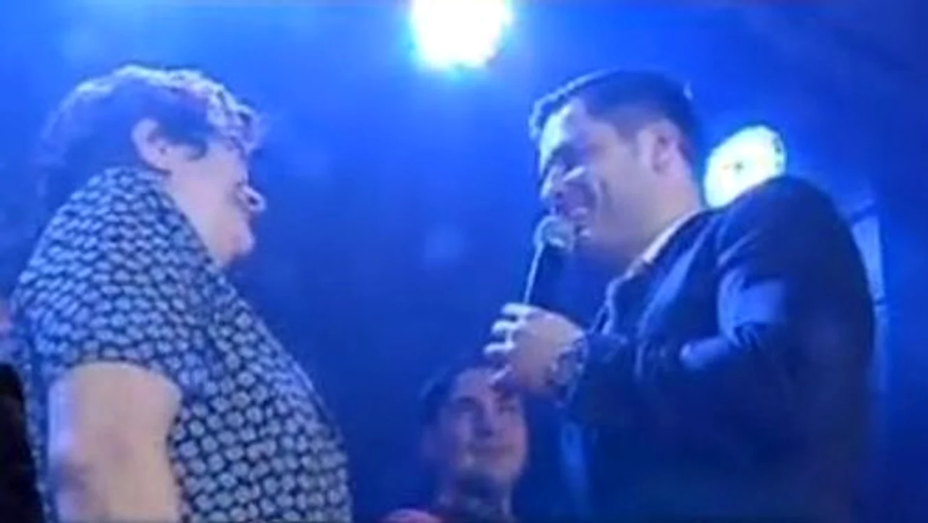 Liviu Vârciu i-a făcut mamei lui o declaraţie de dragoste. (captură Kanal D)