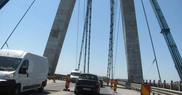 Restricţia de pe Podul Agigea rămâne: viteza de 50 km/h FOTO Sînziana Ionescu