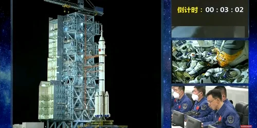 Astronauţi chinezi au ajuns la staţia spaţială Tiangong FOTO Captură Video Youtube jpg