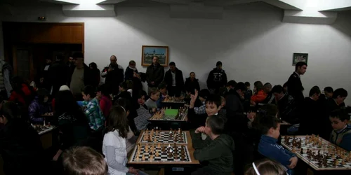 Micuţii au participat la Cupa Mărţişorului la şah