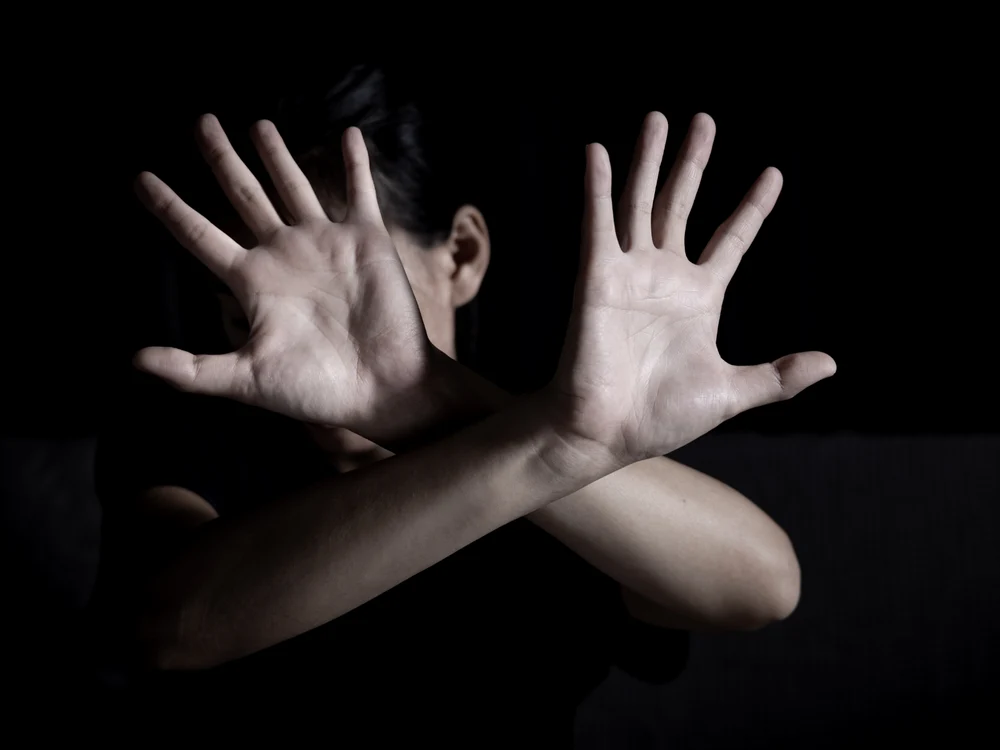 O fată de 14 ani, agresată sexual în apropierea unui lăcaș de cult din Sectorul 3