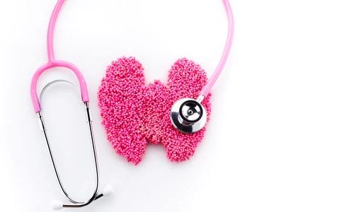 tiroida   shutterstock 1725157336 jpg