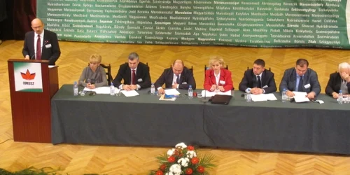 UDMR consideră inoportună numirea unui nou premier