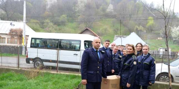 Campania umanitară „Nouă ne pasă!” în care sunt implicaţi viitorii agenţi de penitenciare
